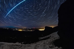 A shooting star captured by Cain Scrimgeour